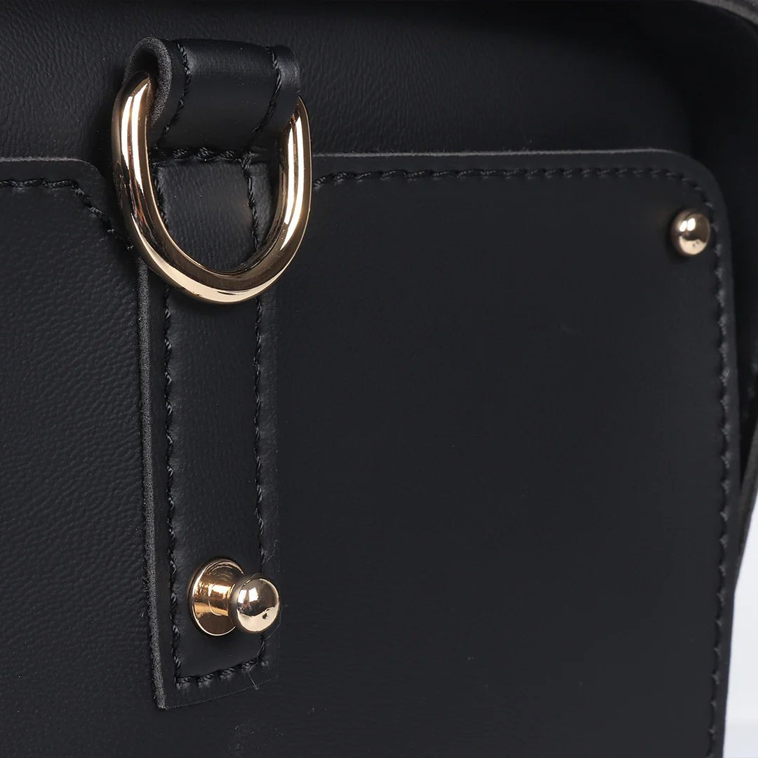 Grand Voyager Dog Carrier - EachPaw